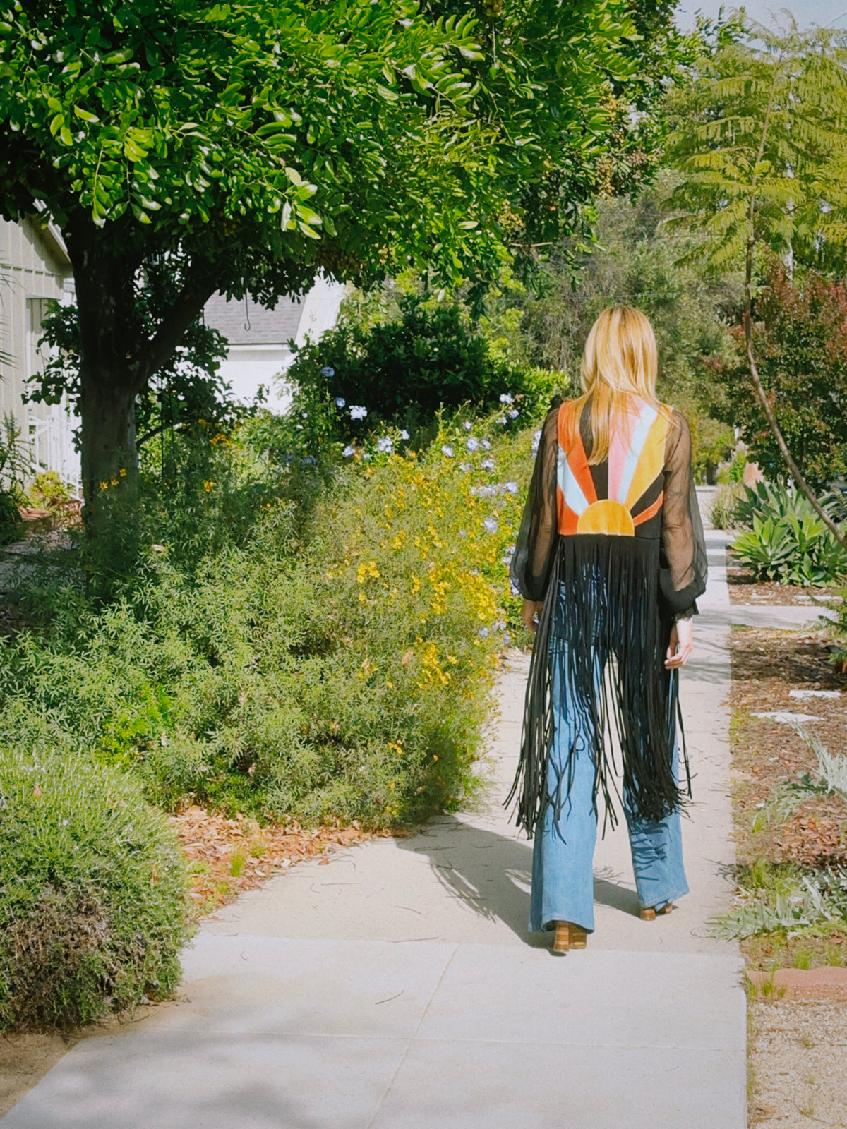 California Dreamin vest in black