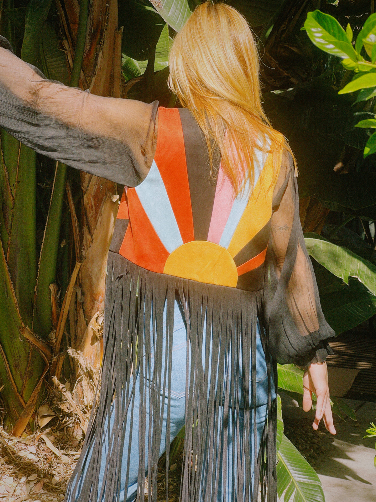 California Dreamin vest in black