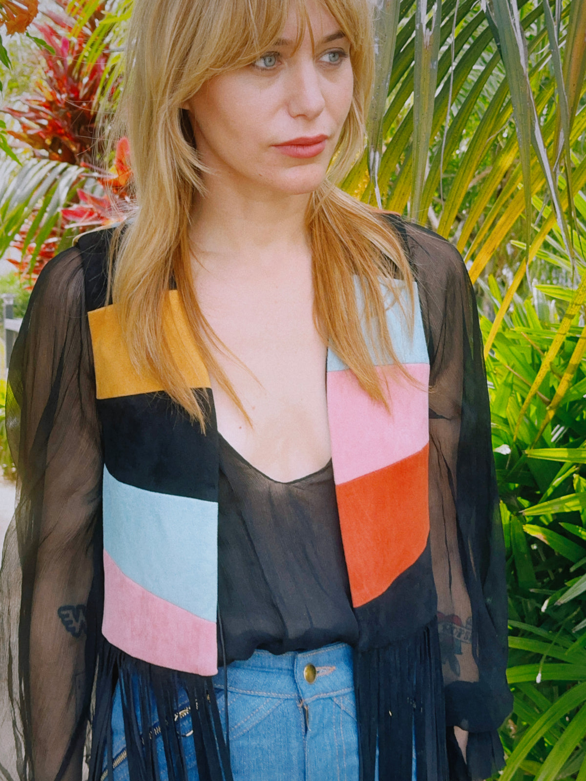 California Dreamin vest in black