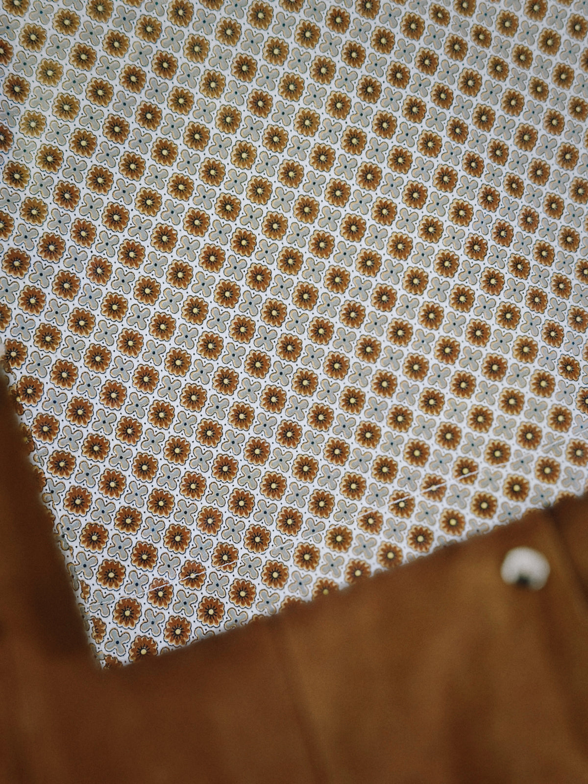Daisy Medallion top