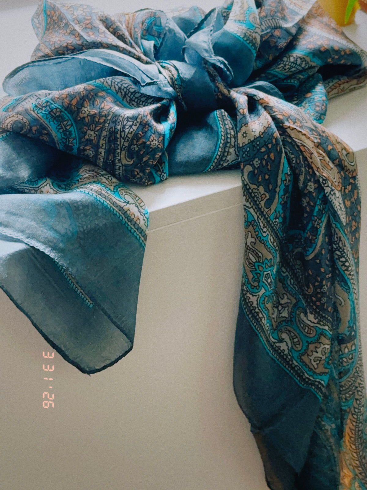 Case Study Scarf №2