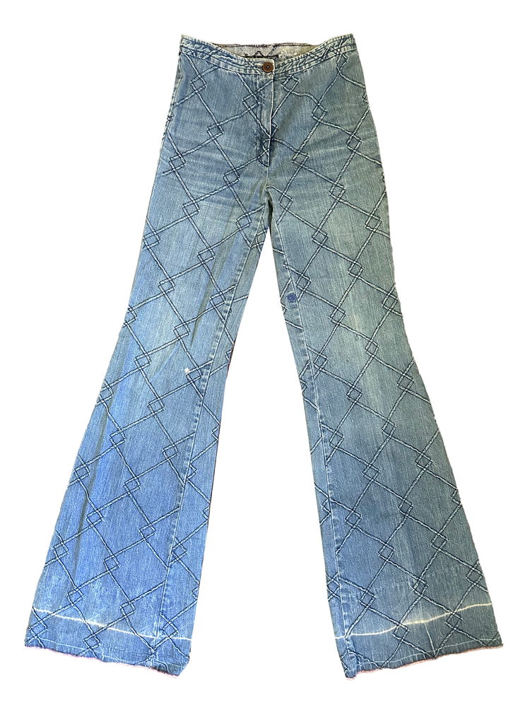
                  
                    Vintage Denim №4
                  
                