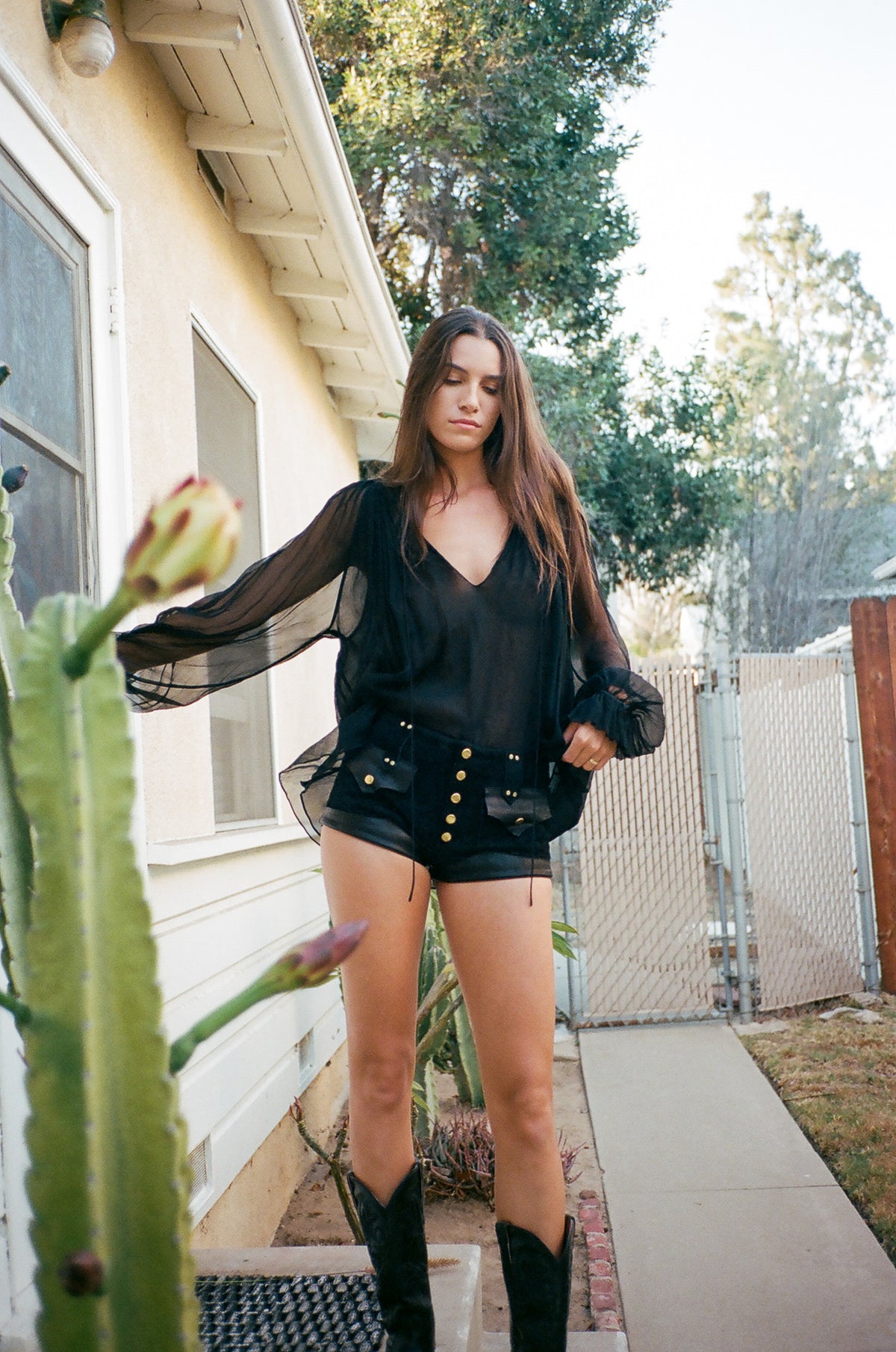easy rider leather shorts in black